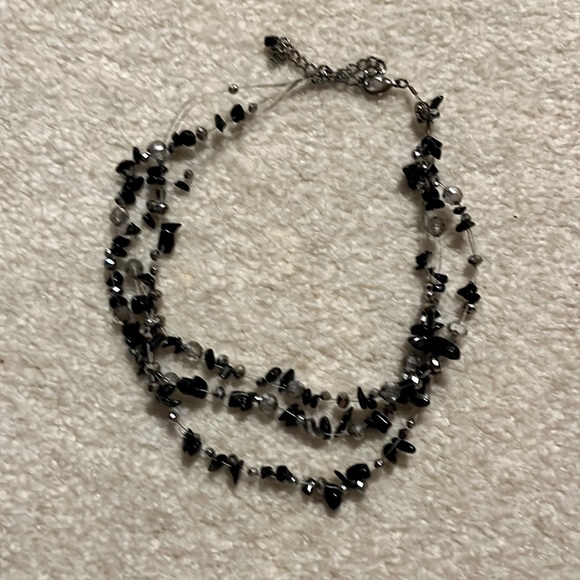 Jewelry - 3 strands grey and black necklace